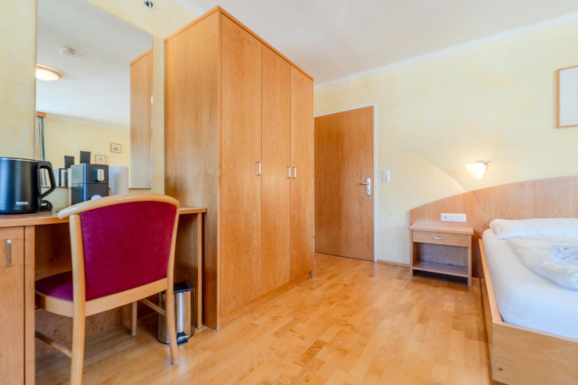 Whats-App Self-Check-In - Villa Maria Theresia 바드고이세른 객실 사진