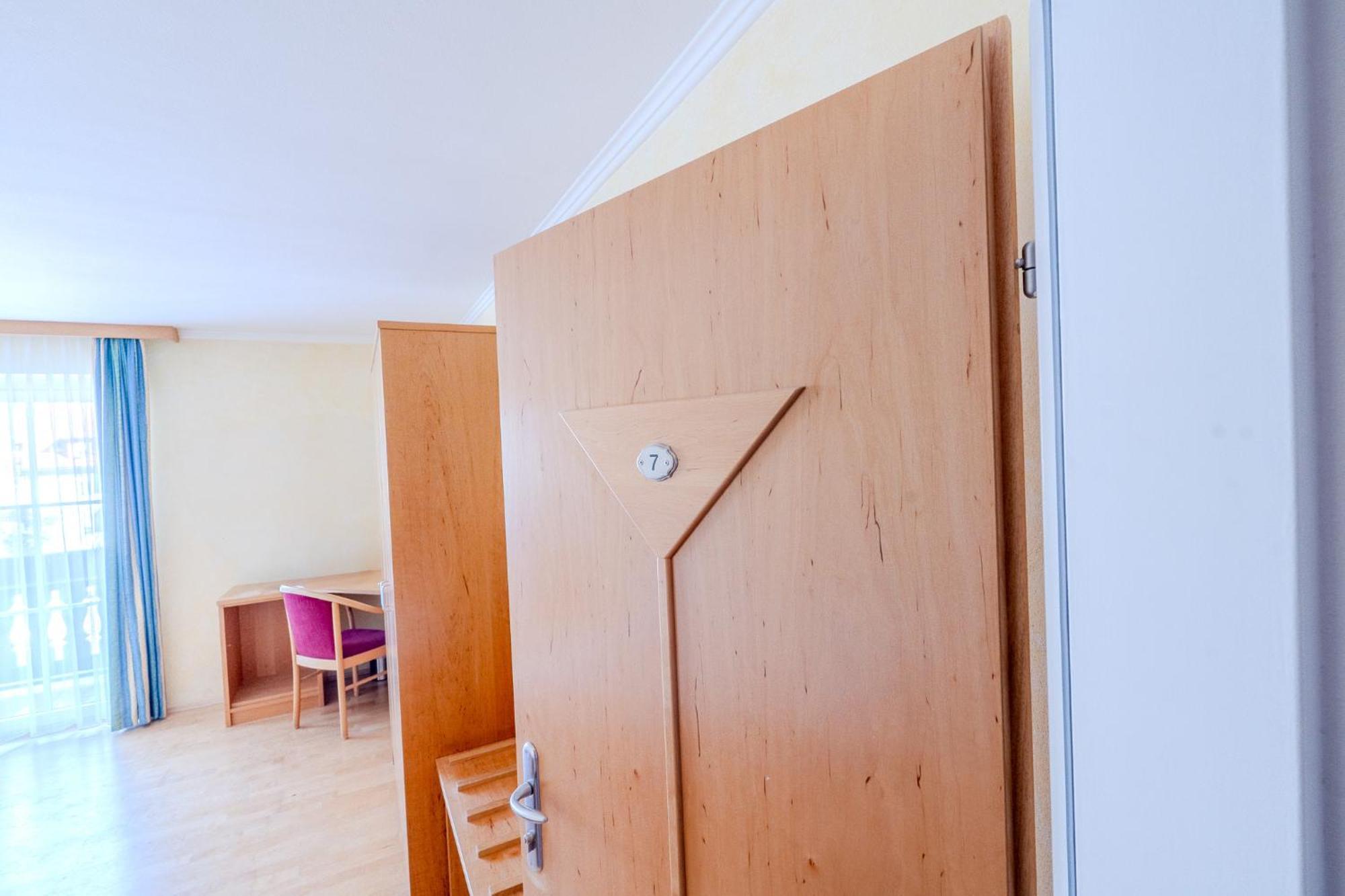 Whats-App Self-Check-In - Villa Maria Theresia 바드고이세른 객실 사진